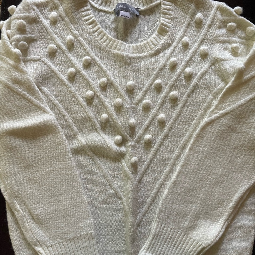 Bubble dots sweater